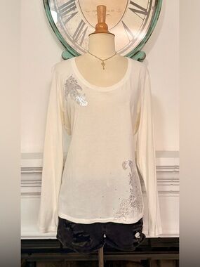 New York & Company Cream Long Sleeve Scoop Neck Top with Silver Floral Foil